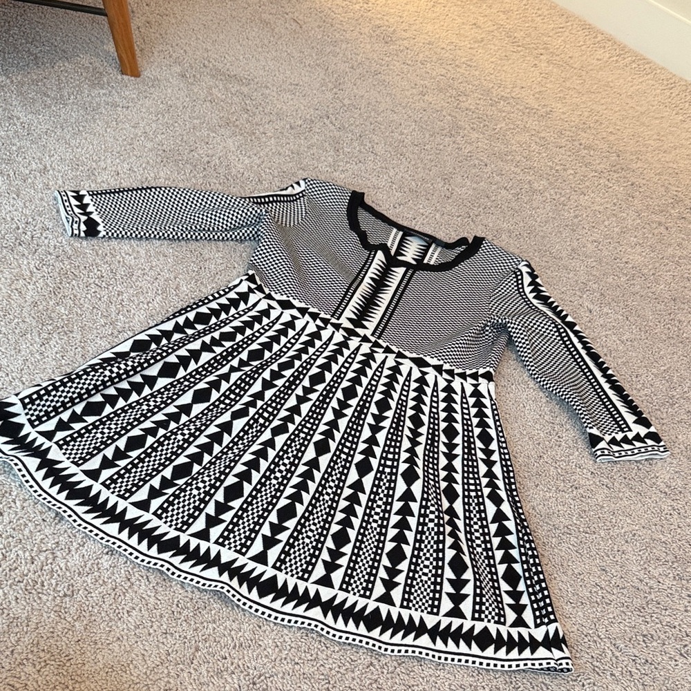 Nina Leonard Black & White Geometric Fit-and-Flare Midi Dress